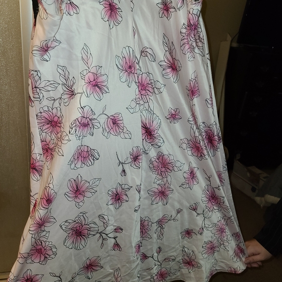 Two brand new Apt 9 nightgowns - Picture 7 of 11